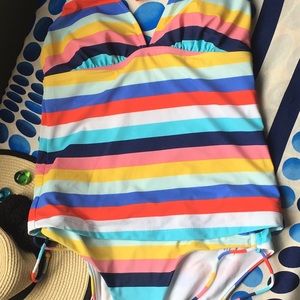 GapTwopieces stripe tankini top and bikini bottom